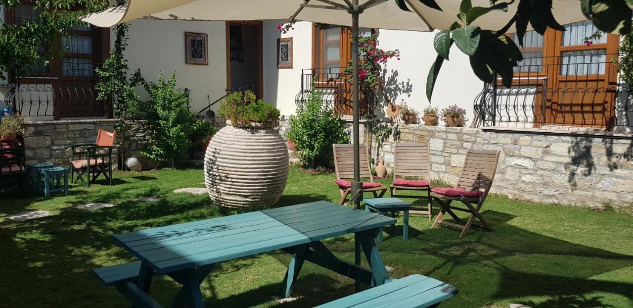 Sezgin Boutique Hotel Κουσάντασι Εξωτερικό φωτογραφία