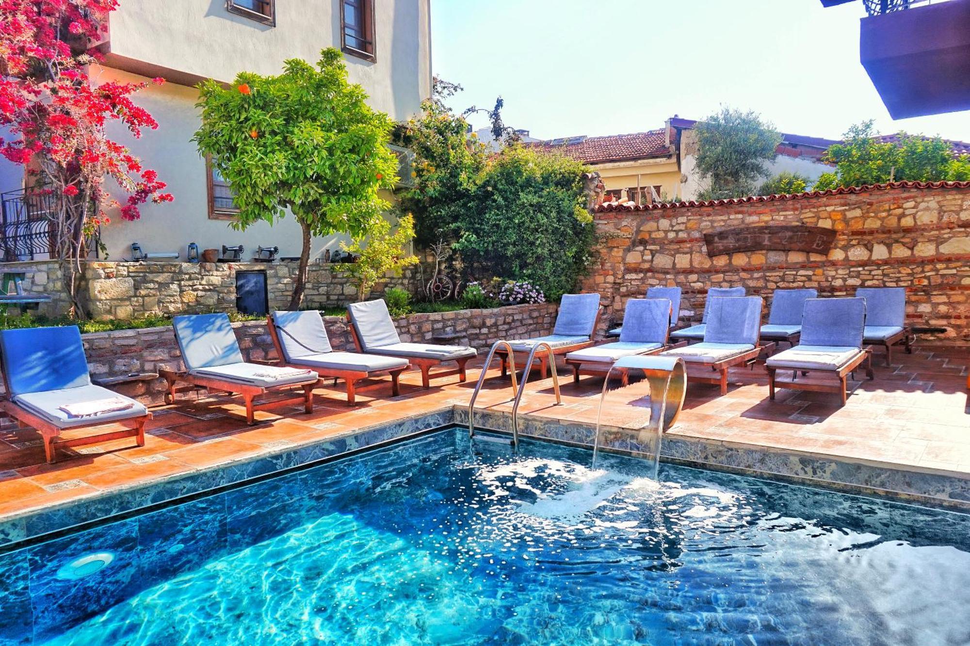 Sezgin Boutique Hotel Κουσάντασι Εξωτερικό φωτογραφία